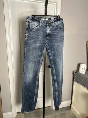 BKE Jake Straight Leg Distressed Jeans Size 32XL
#325